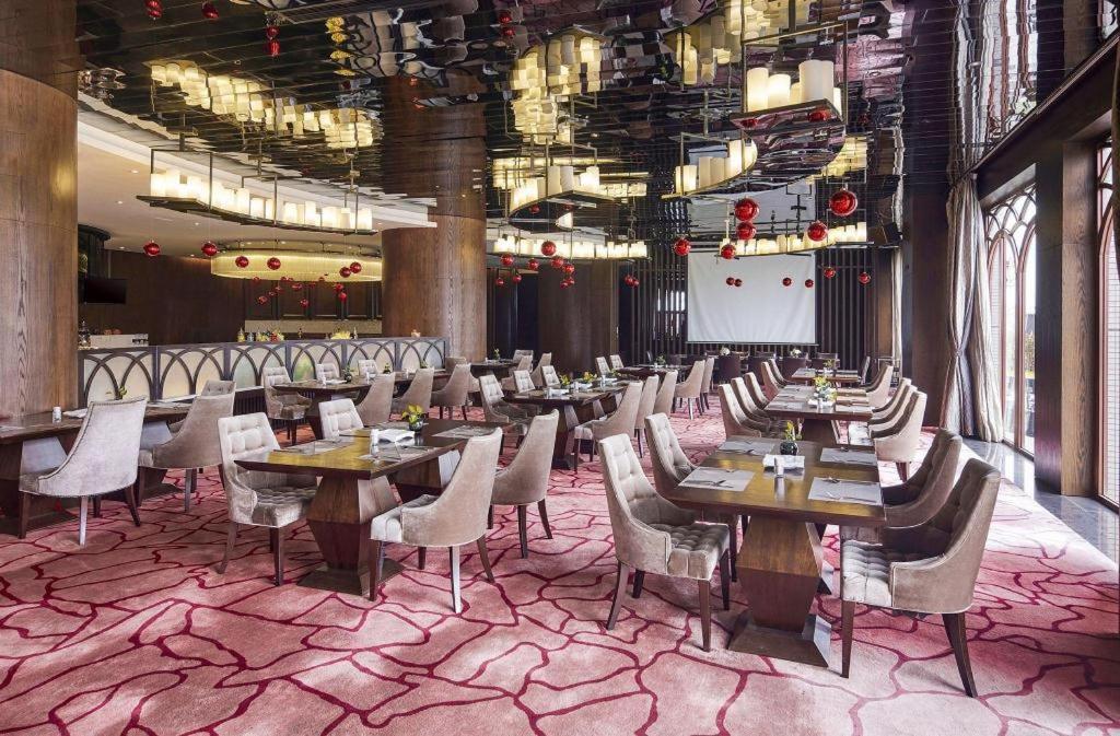 Maison New Century Hotel Dongguan Dongguan  Zewnętrze zdjęcie