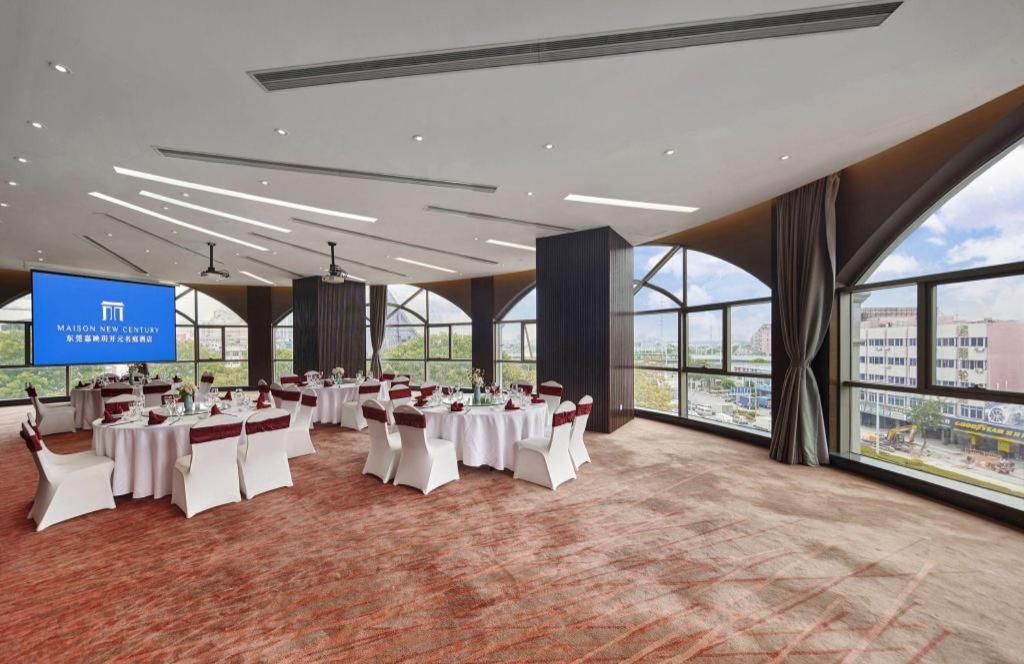 Maison New Century Hotel Dongguan Dongguan  Zewnętrze zdjęcie