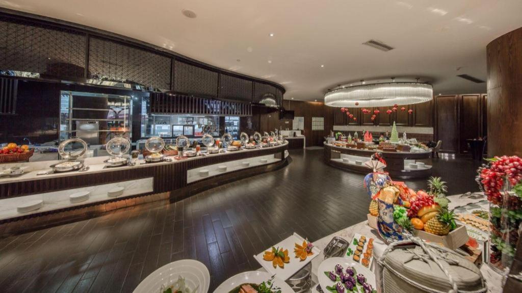 Maison New Century Hotel Dongguan Dongguan  Zewnętrze zdjęcie