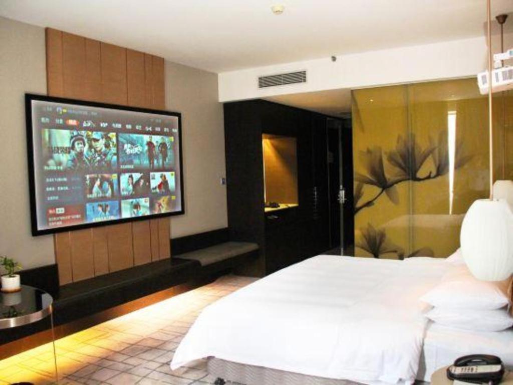 Maison New Century Hotel Dongguan Dongguan  Zewnętrze zdjęcie