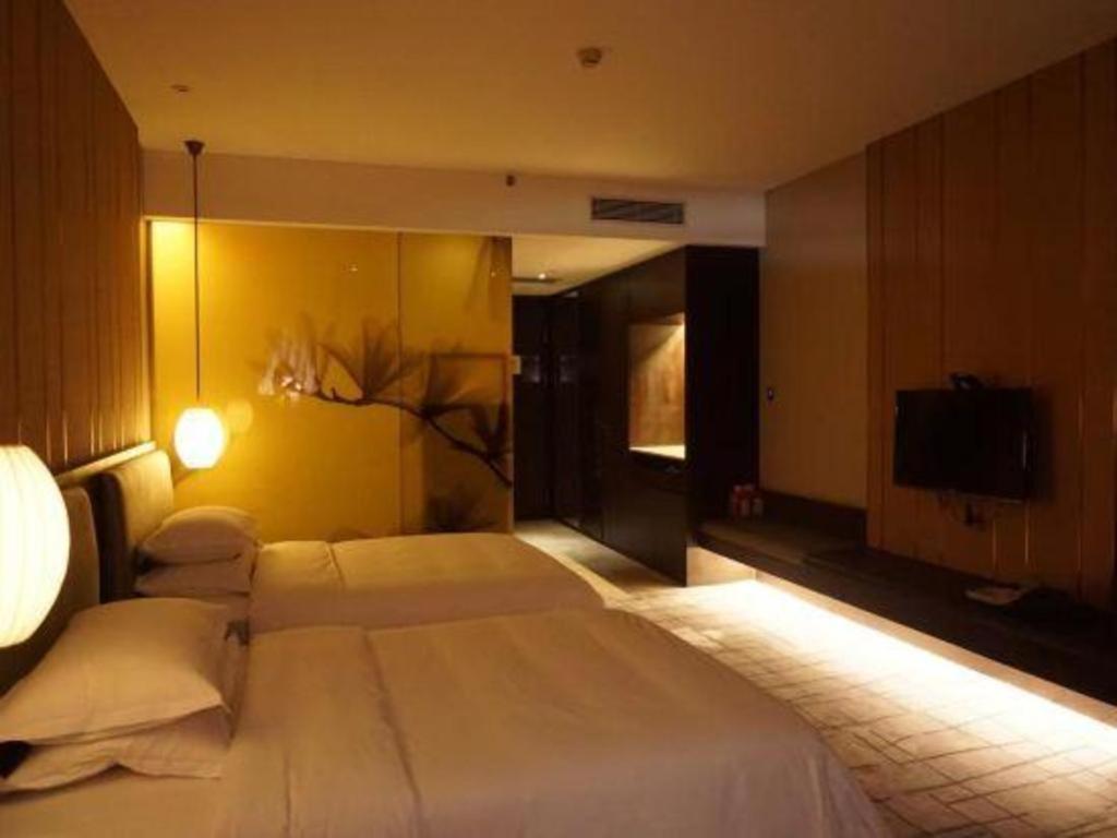 Maison New Century Hotel Dongguan Dongguan  Zewnętrze zdjęcie