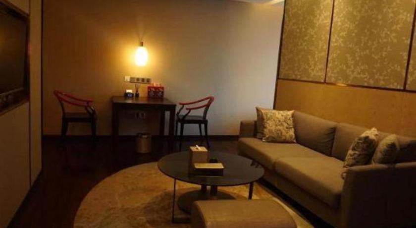 Maison New Century Hotel Dongguan Dongguan  Zewnętrze zdjęcie